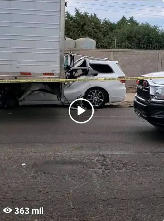 En la madrugada de anoche paso terrible accidente donde muri0 el recon1…Ver más